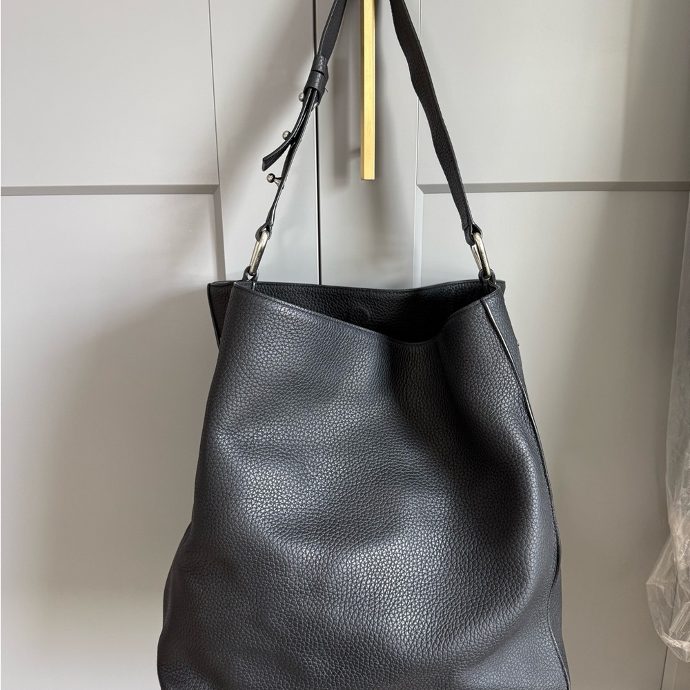ALLSAINTS Captain North South Leather Tote in black - Picture 8 of 9
